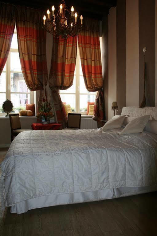 B&B Con Ampere Bruges Luaran gambar